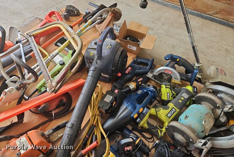 image for item EB8142 Tools