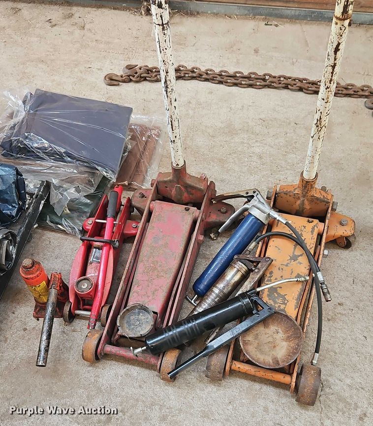 image for item EB8142 Tools