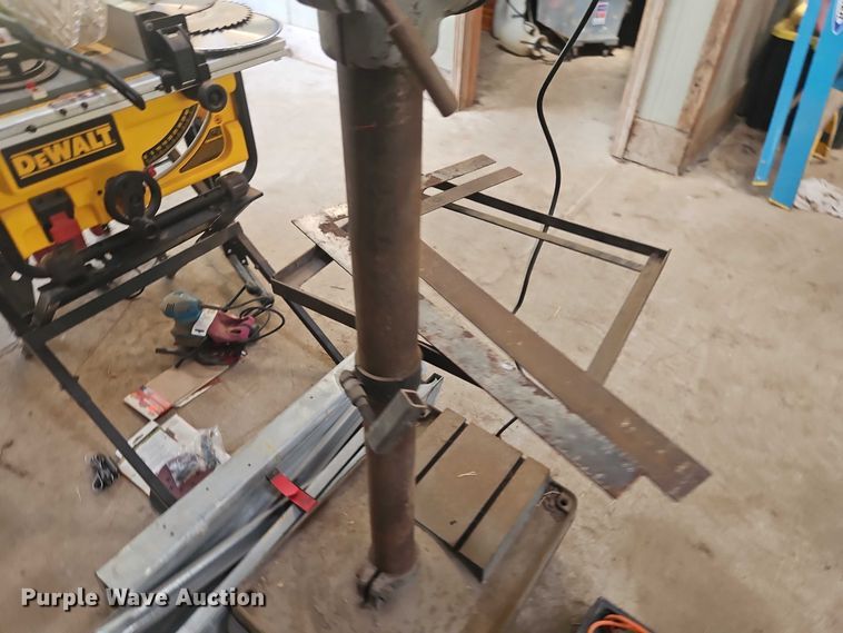 image for item EB8142 Tools