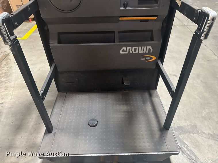 image for item EC3679 2016 Crown SP3520-30 order picker