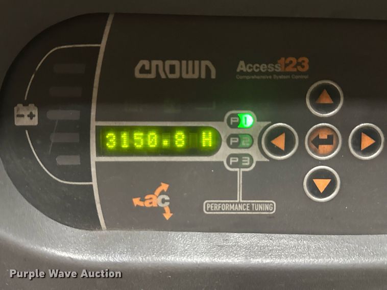 image for item EC3679 2016 Crown SP3520-30 order picker