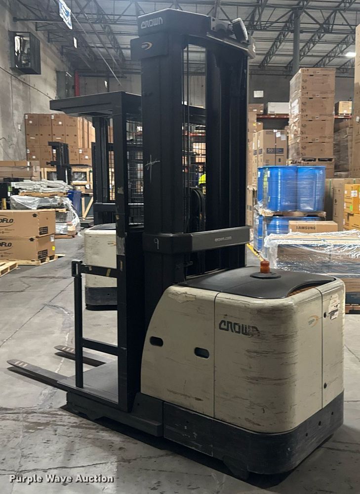 image for item EC3680 Crown SP 3500 order picker