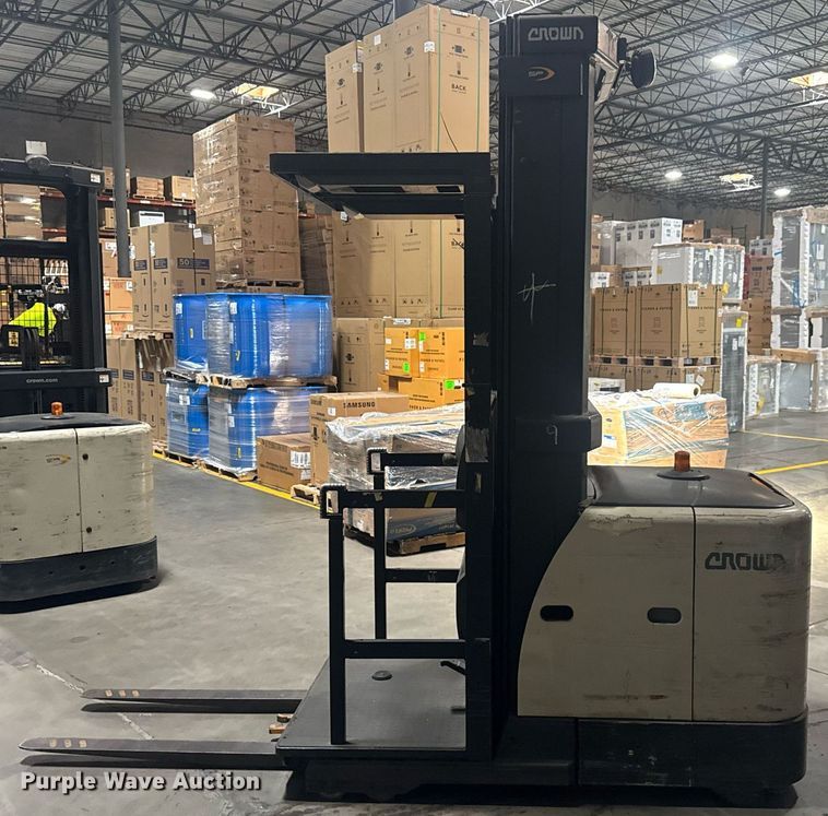 image for item EC3680 Crown SP 3500 order picker