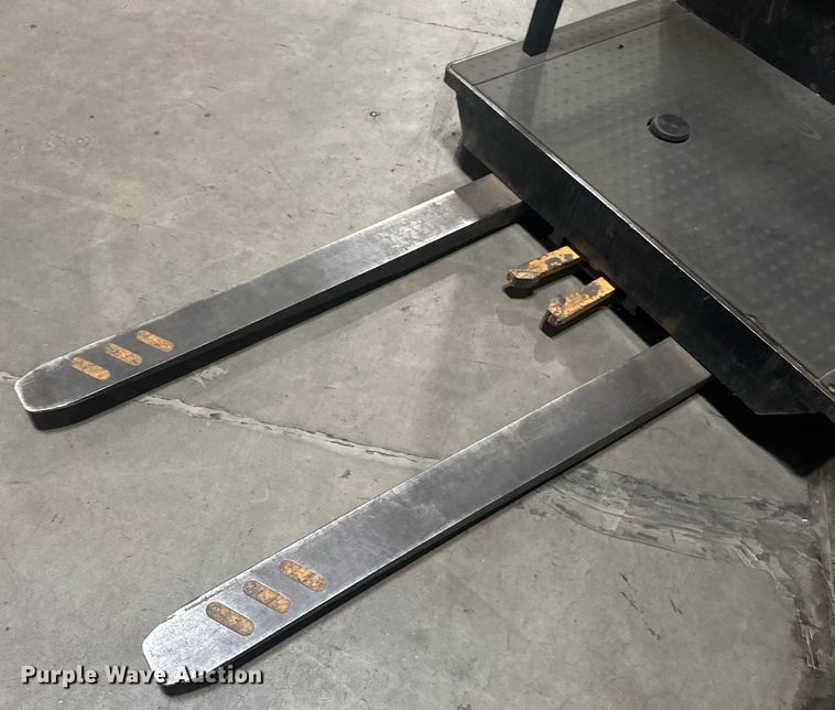 image for item EC3680 Crown SP 3500 order picker