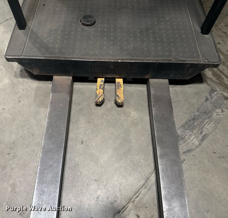 image for item EC3680 Crown SP 3500 order picker