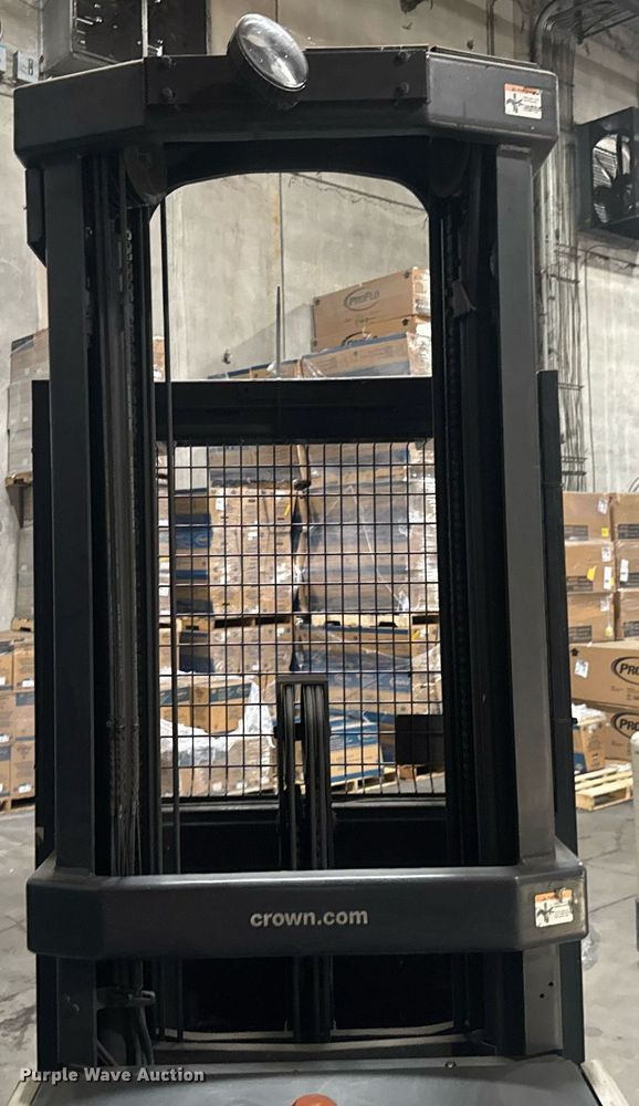 image for item EC3680 Crown SP 3500 order picker