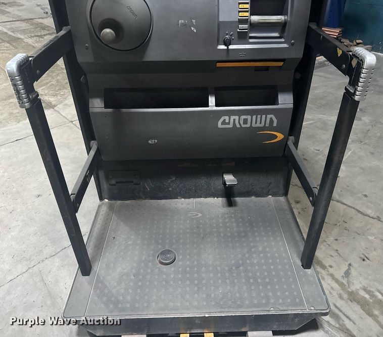 image for item EC3680 Crown SP 3500 order picker