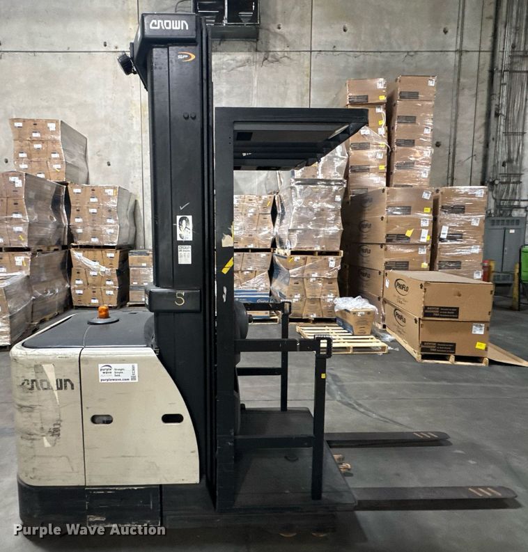 image for item EC3681 Crown SP 3500 order picker