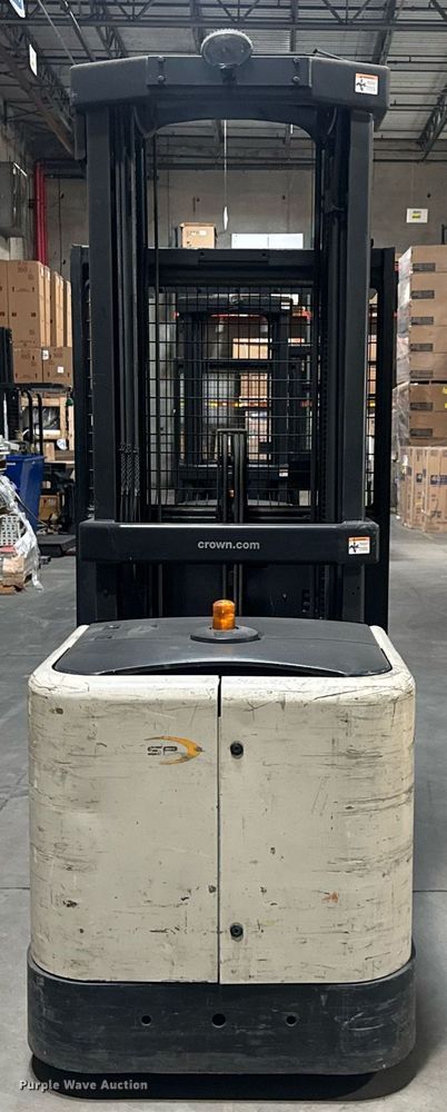 image for item EC3681 Crown SP 3500 order picker