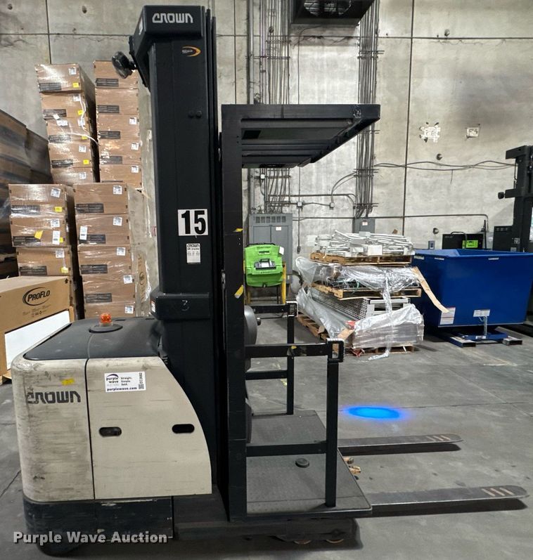 image for item EC3682 Crown SP 3500 order picker