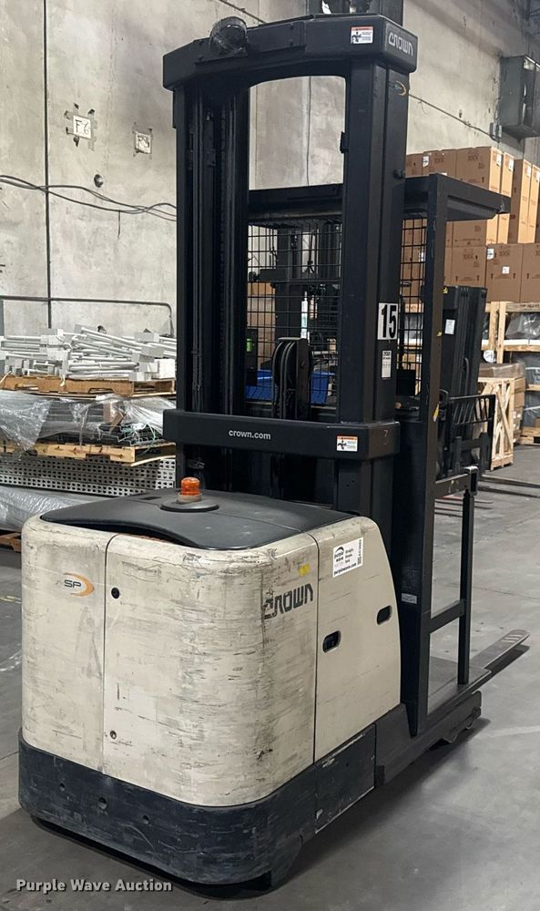 image for item EC3682 Crown SP 3500 order picker