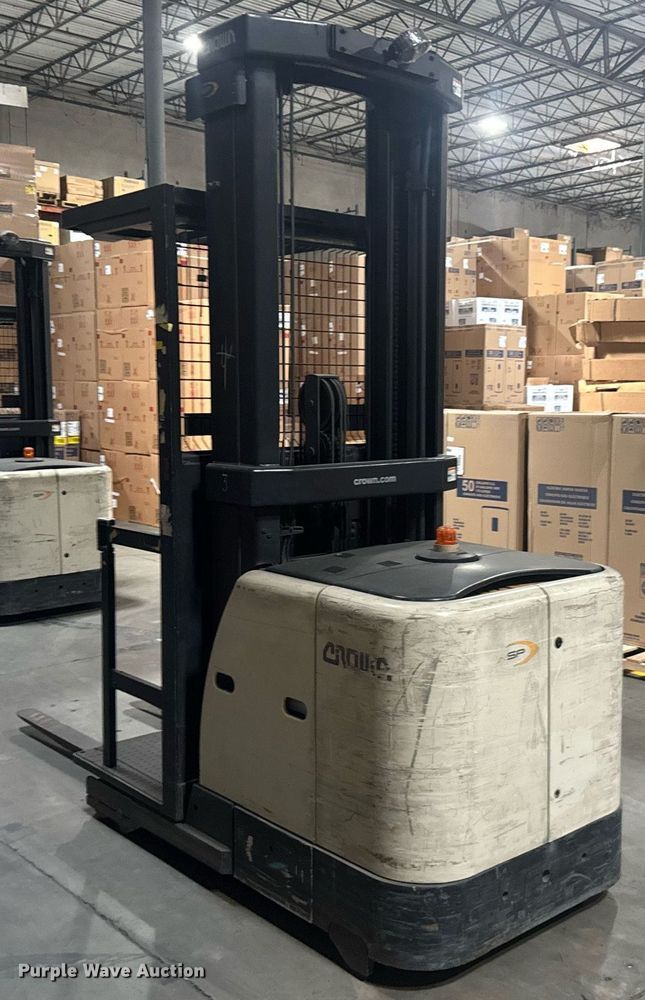 image for item EC3682 Crown SP 3500 order picker