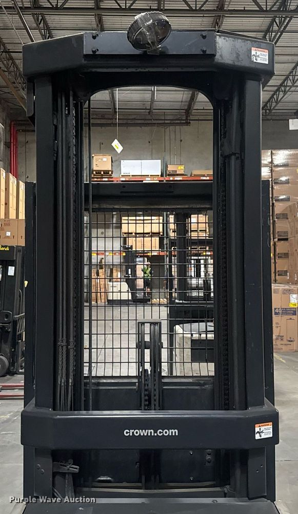 image for item EC3682 Crown SP 3500 order picker