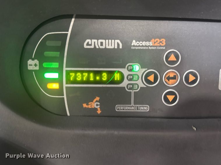 image for item EC3682 Crown SP 3500 order picker