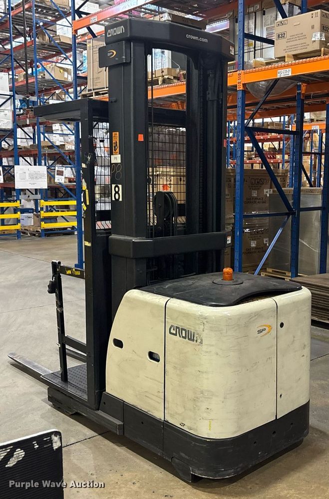 image for item EC3689 2016 Crown SP3520-30 order picker