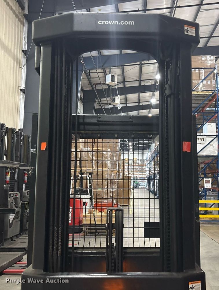 image for item EC3689 2016 Crown SP3520-30 order picker