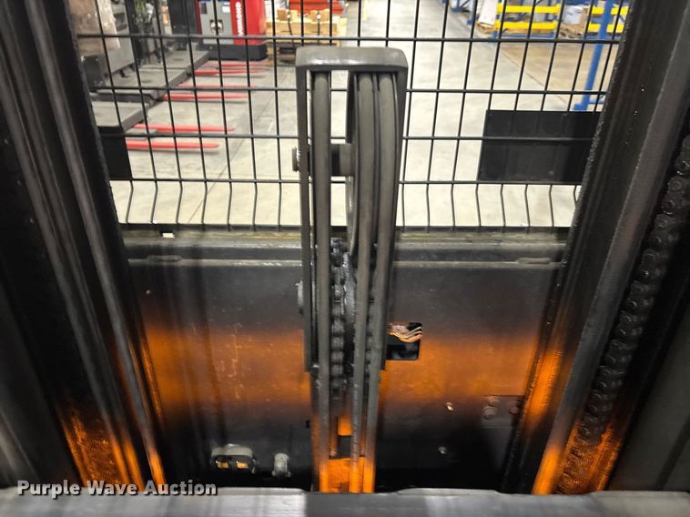 image for item EC3689 2016 Crown SP3520-30 order picker