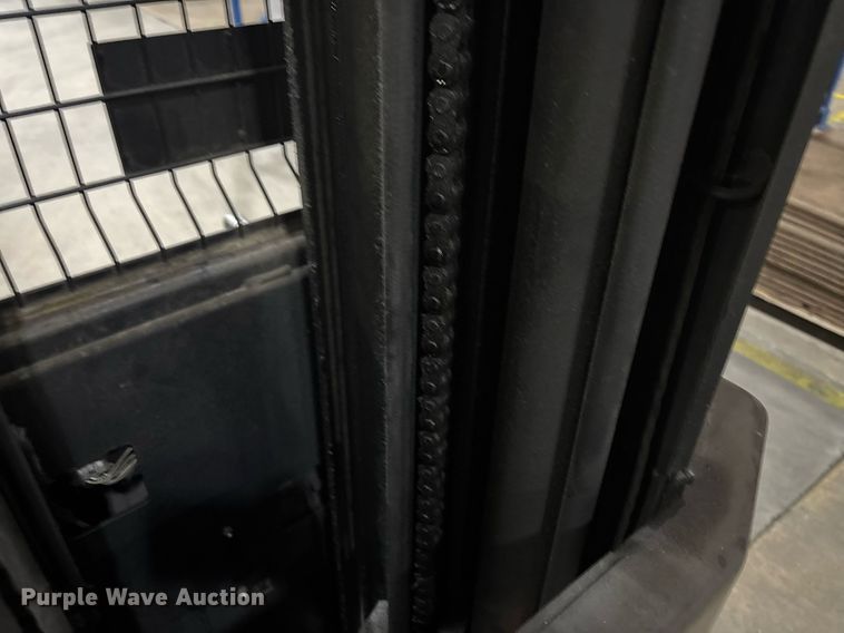 image for item EC3689 2016 Crown SP3520-30 order picker