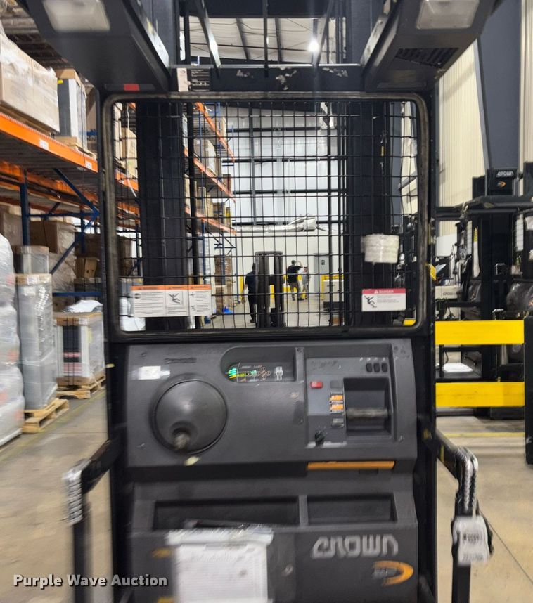 image for item EC3689 2016 Crown SP3520-30 order picker