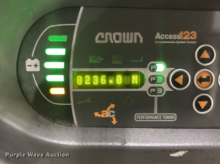 image for item EC3689 2016 Crown SP3520-30 order picker