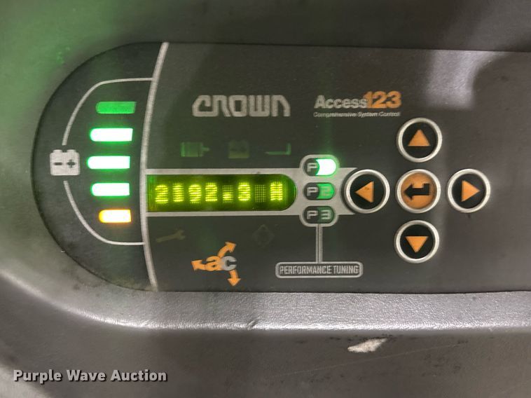 image for item EC3689 2016 Crown SP3520-30 order picker