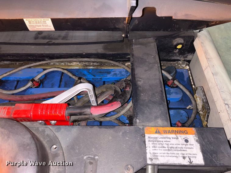 image for item EC3689 2016 Crown SP3520-30 order picker