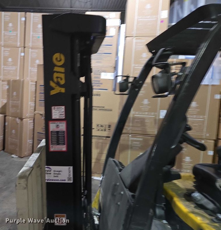 image for item EC4279 2017 Yale ERC050VG forklift