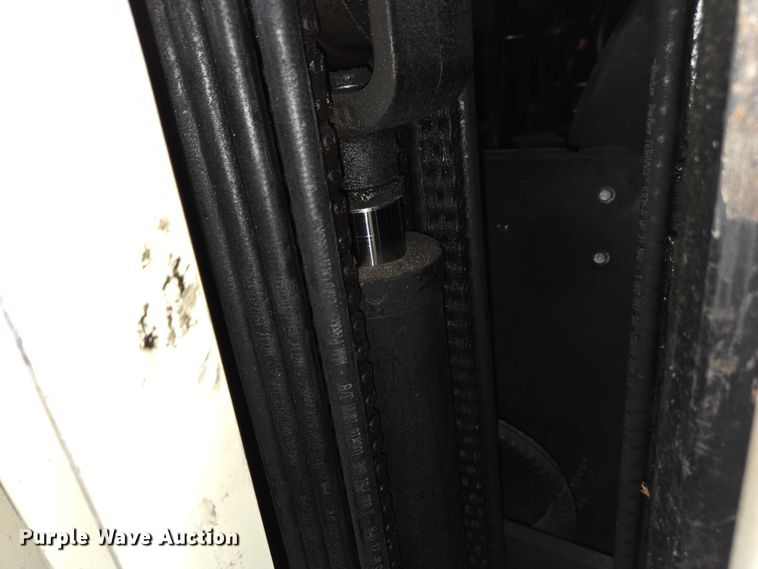 image for item EC4279 2017 Yale ERC050VG forklift