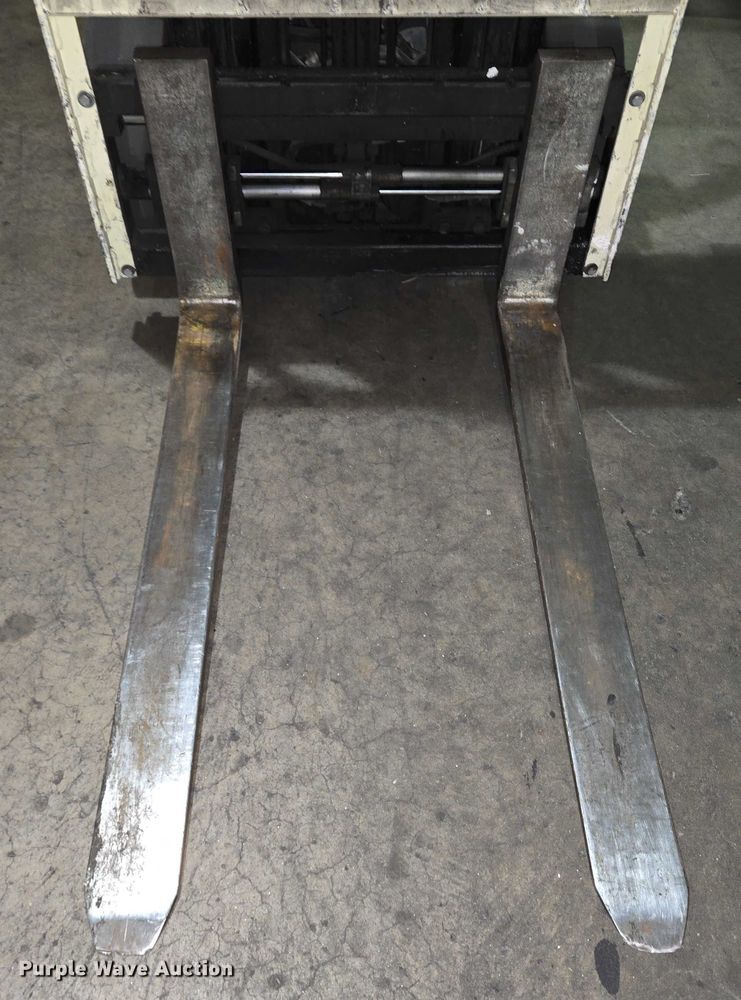 image for item EC4279 2017 Yale ERC050VG forklift