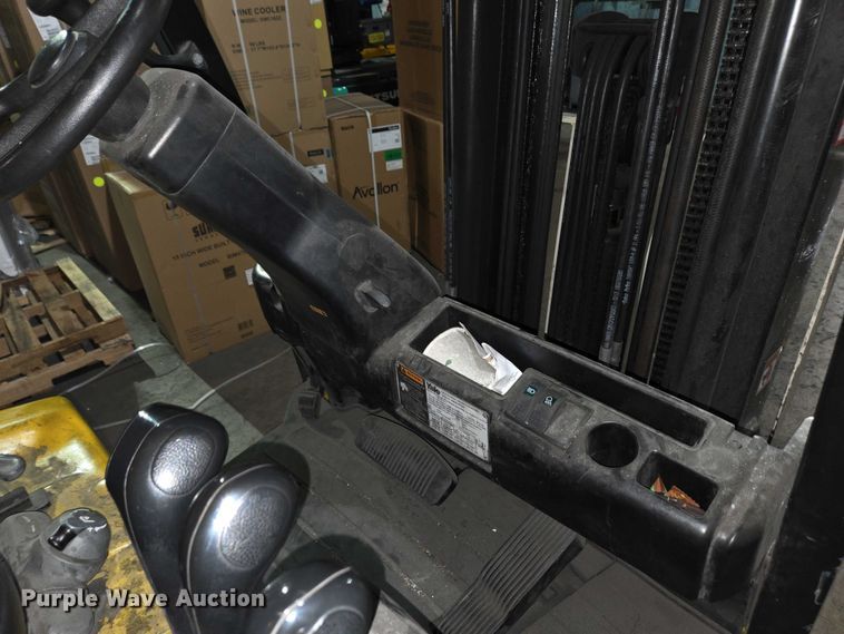 image for item EC4279 2017 Yale ERC050VG forklift