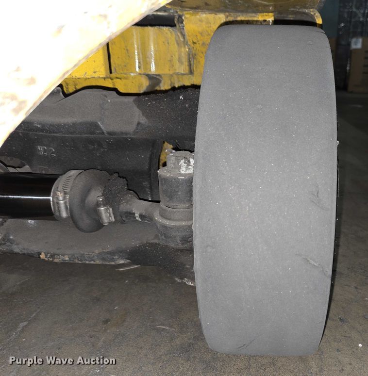 image for item EC4279 2017 Yale ERC050VG forklift