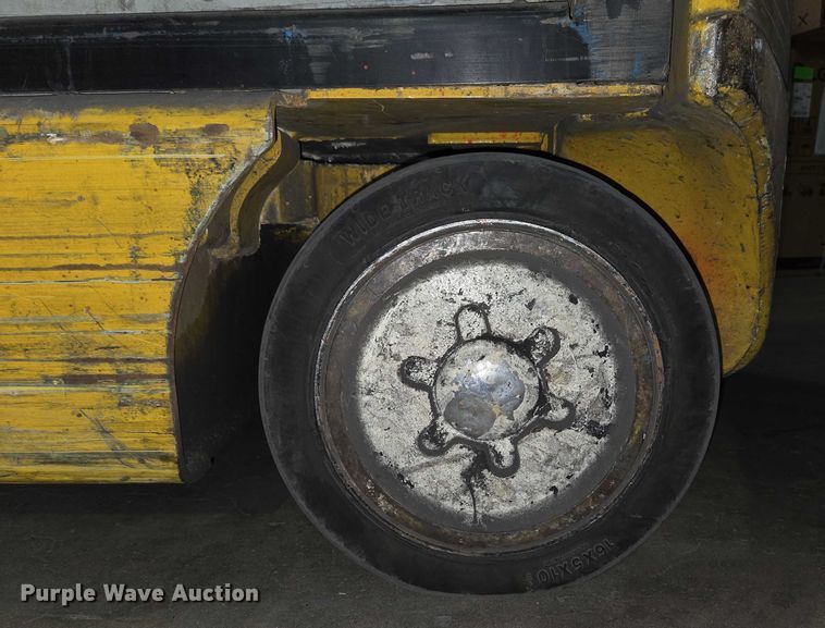 image for item EC4279 2017 Yale ERC050VG forklift