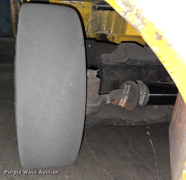 image for item EC4279 2017 Yale ERC050VG forklift