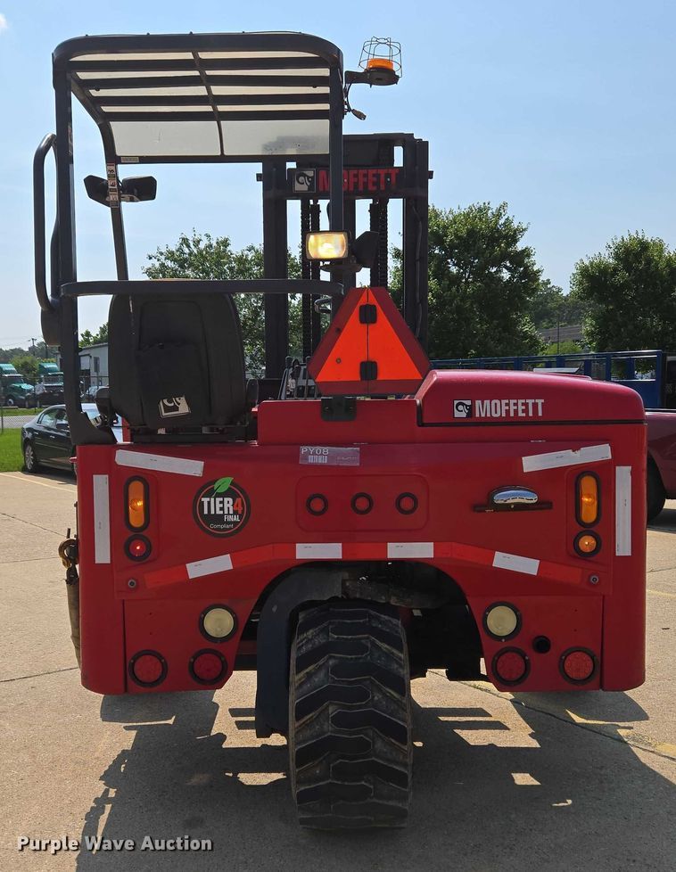 image for item EC4284 Moffett M8 55.4 forklift