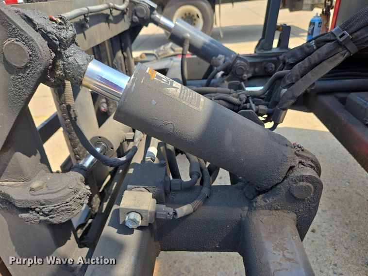 image for item EC4284 Moffett M8 55.4 forklift