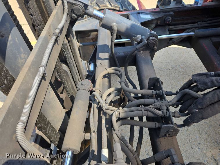 image for item EC4284 Moffett M8 55.4 forklift