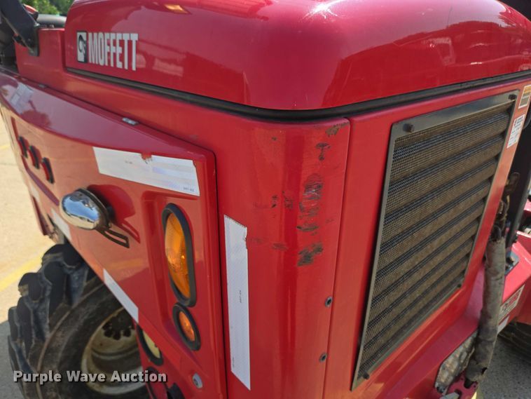 image for item EC4284 Moffett M8 55.4 forklift