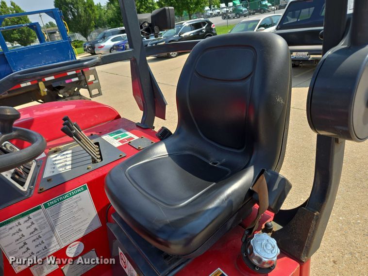 image for item EC4284 Moffett M8 55.4 forklift