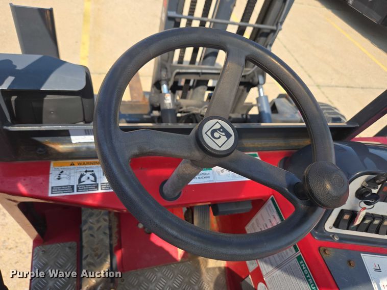 image for item EC4284 Moffett M8 55.4 forklift