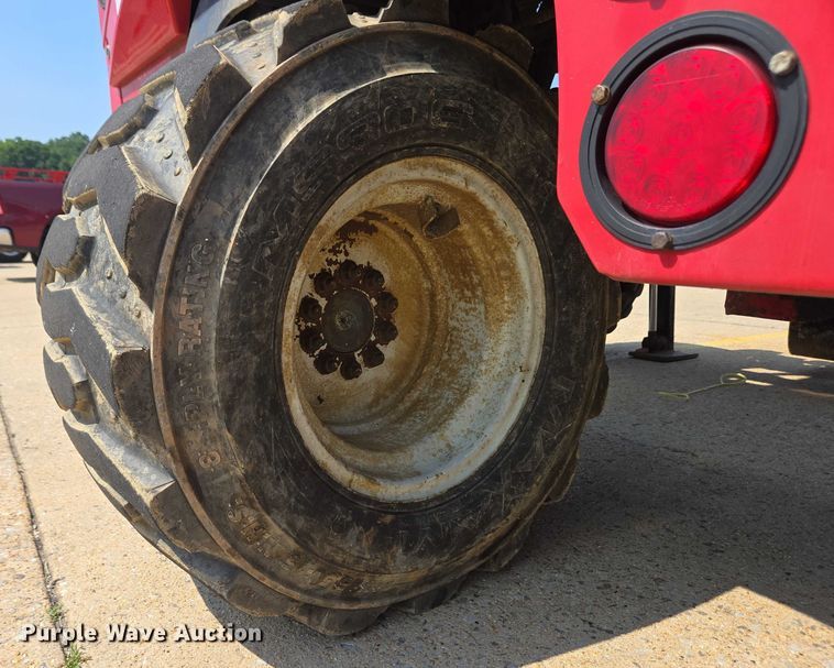 image for item EC4284 Moffett M8 55.4 forklift