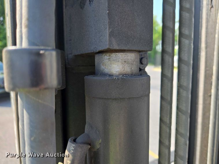 image for item EC4285 2015 UniCarriers PF80YLP forklift