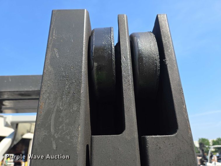 image for item EC4285 2015 UniCarriers PF80YLP forklift