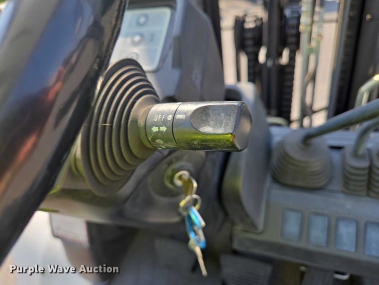 image for item EC4285 2015 UniCarriers PF80YLP forklift