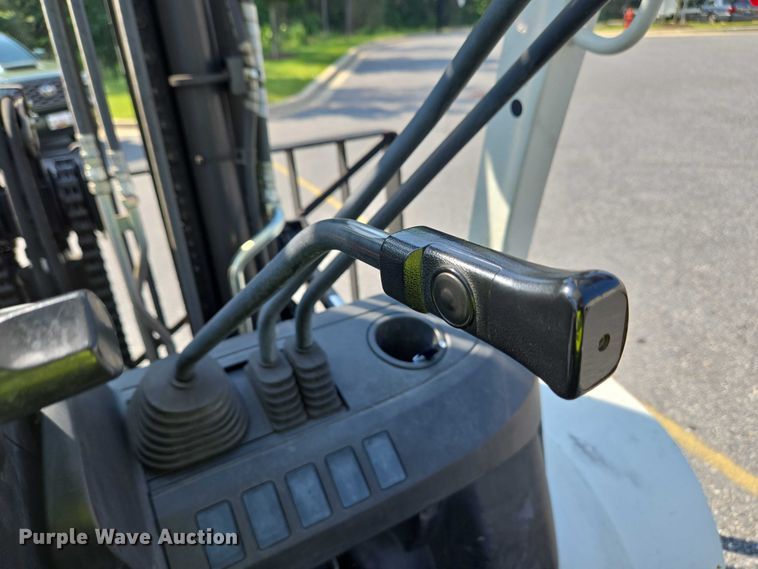 image for item EC4285 2015 UniCarriers PF80YLP forklift