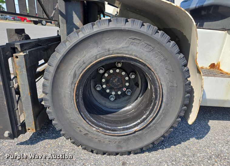 image for item EC4285 2015 UniCarriers PF80YLP forklift