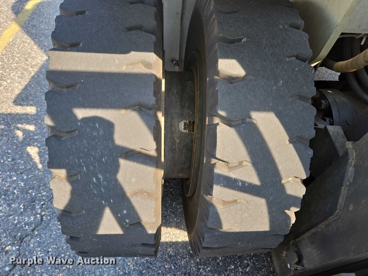 image for item EC4285 2015 UniCarriers PF80YLP forklift