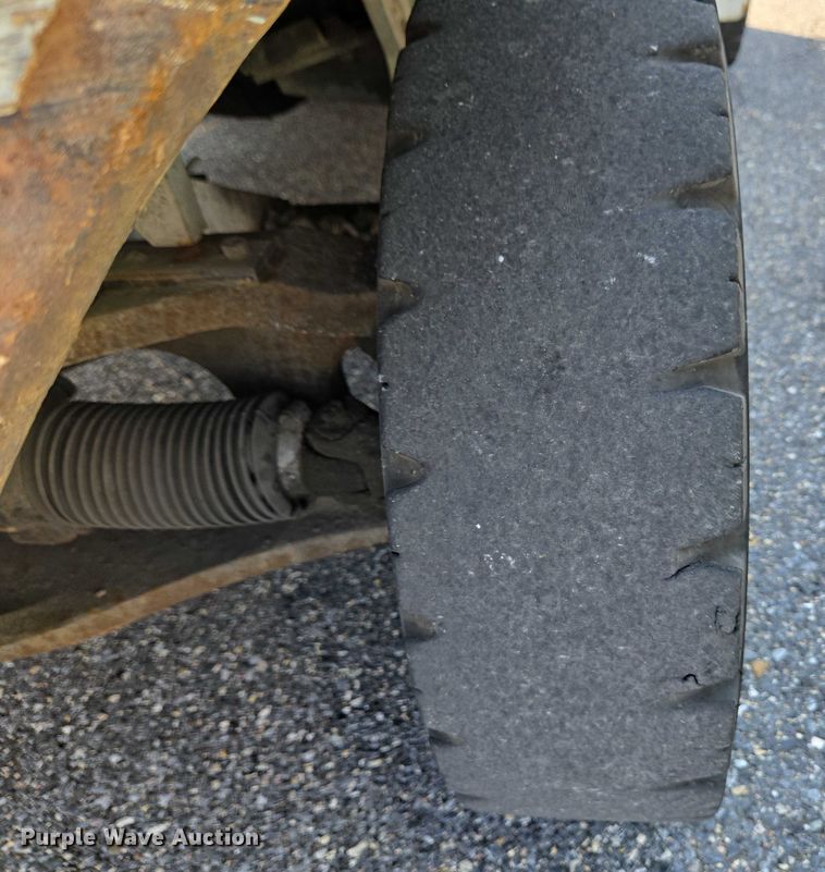 image for item EC4285 2015 UniCarriers PF80YLP forklift