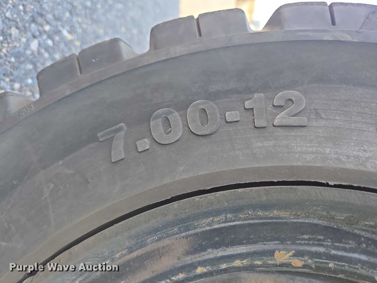 image for item EC4285 2015 UniCarriers PF80YLP forklift