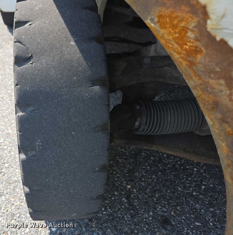 image for item EC4285 2015 UniCarriers PF80YLP forklift