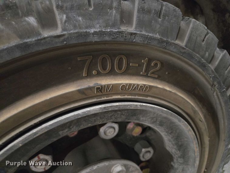 image for item EC4286 2015 Unicarriers PF50 forklift